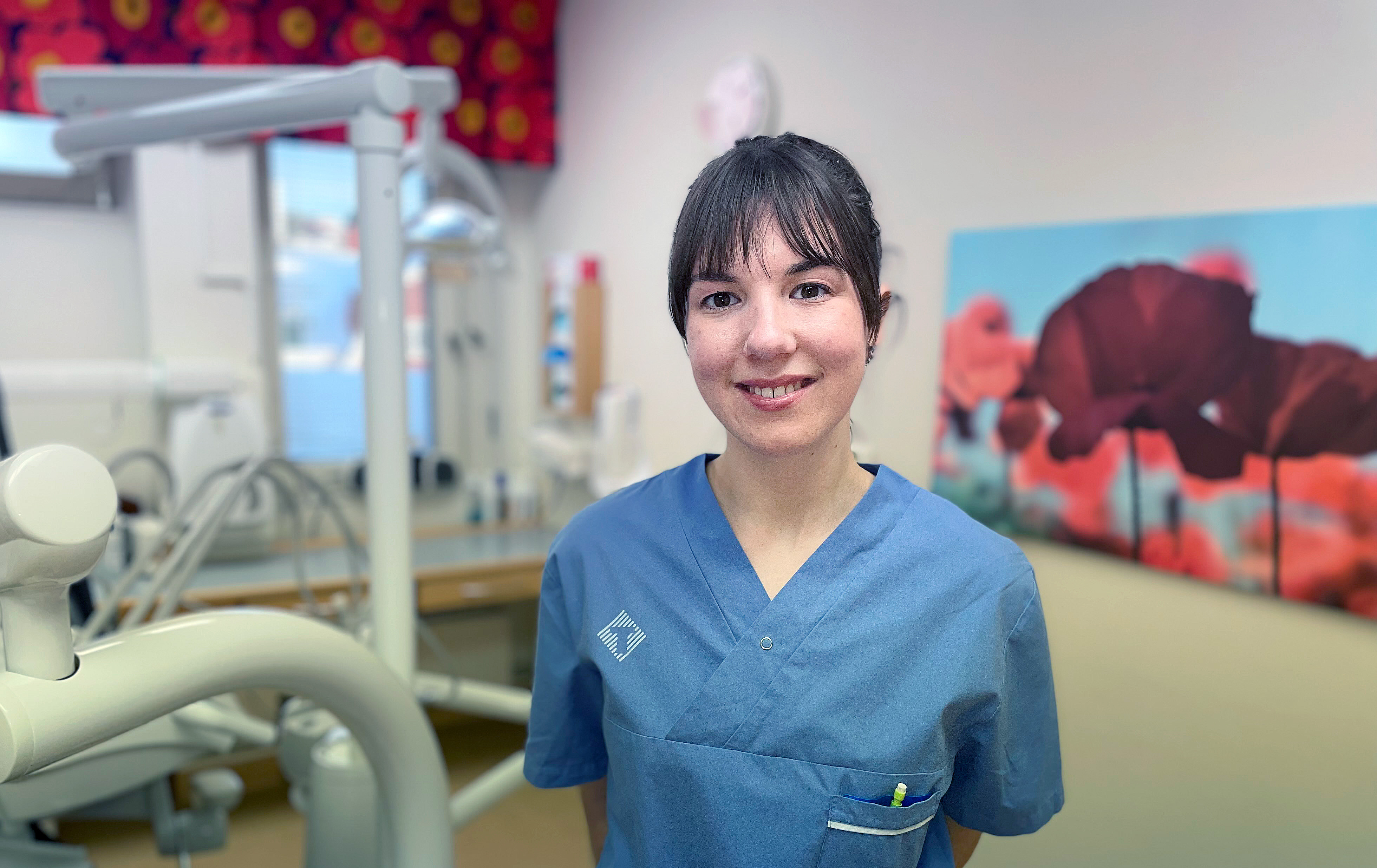 Sabina Jagebo har gått Folktandvården Västernorrlands lärlingsprogram - nu vill hon bli tandläkare.