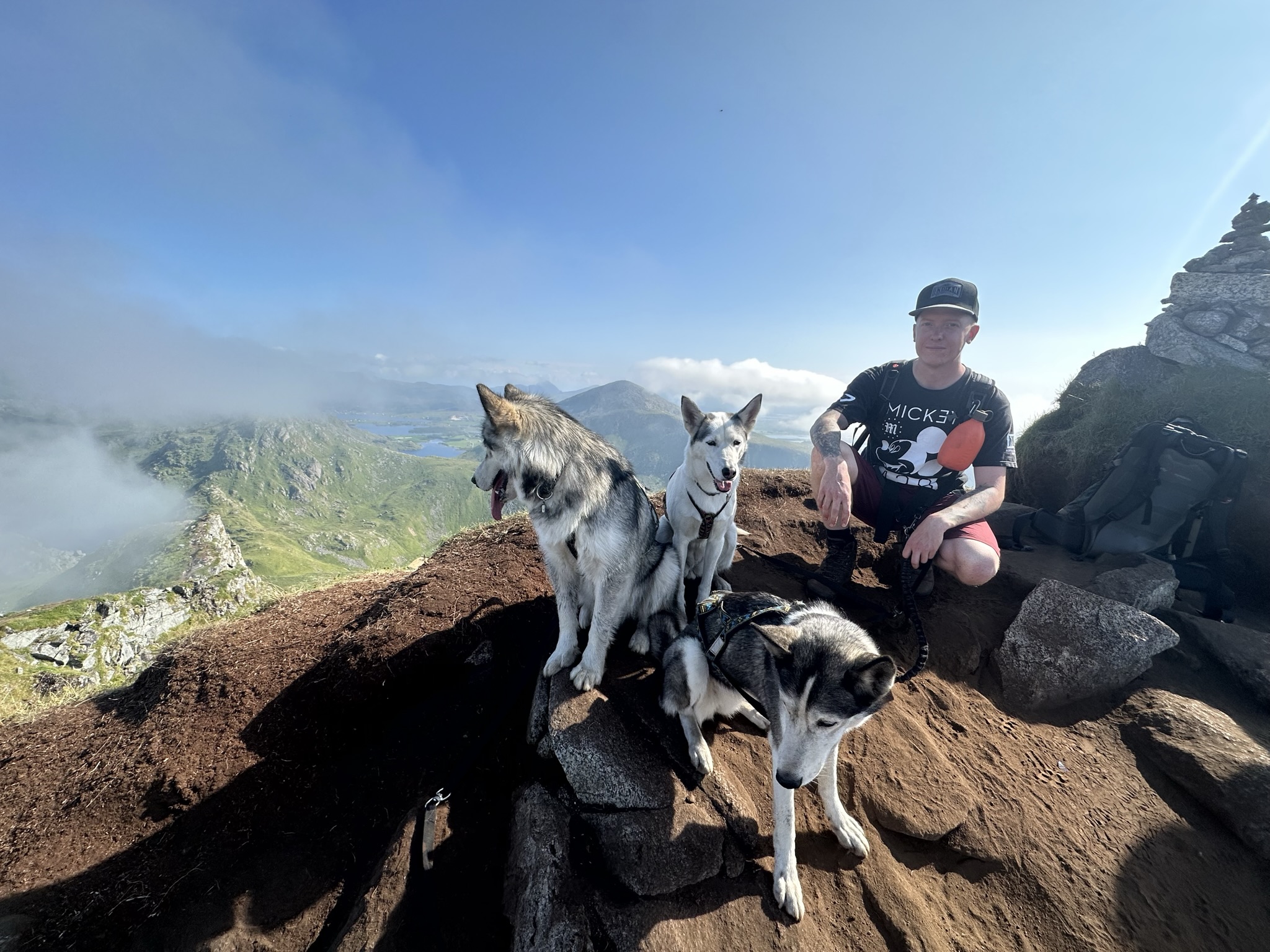 Linus Vestberg älskar friluftsliv och har två Siberian Huskies och en Alaskan Malamute