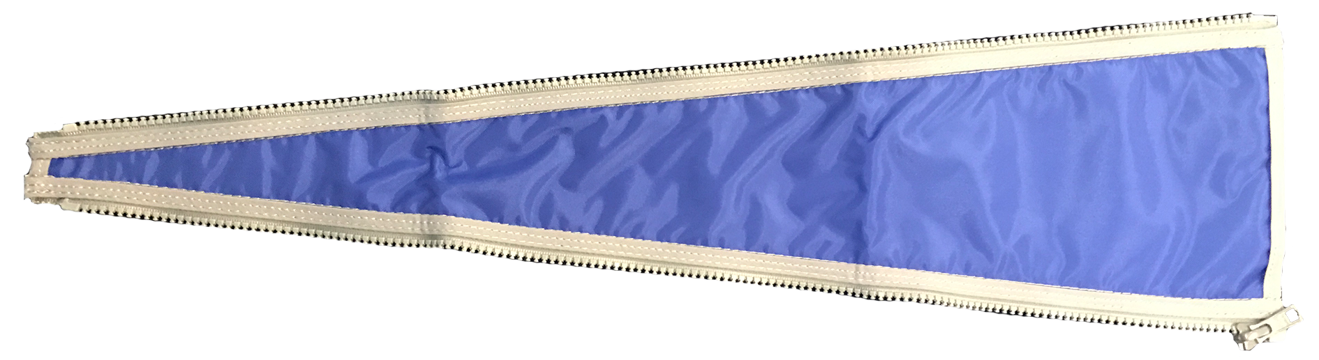 Långsmalt triangulärt blått tygstycke med dragkedjor längs de långa sidorna